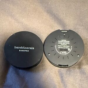 bareMinerals BAREPRO Compact in Black